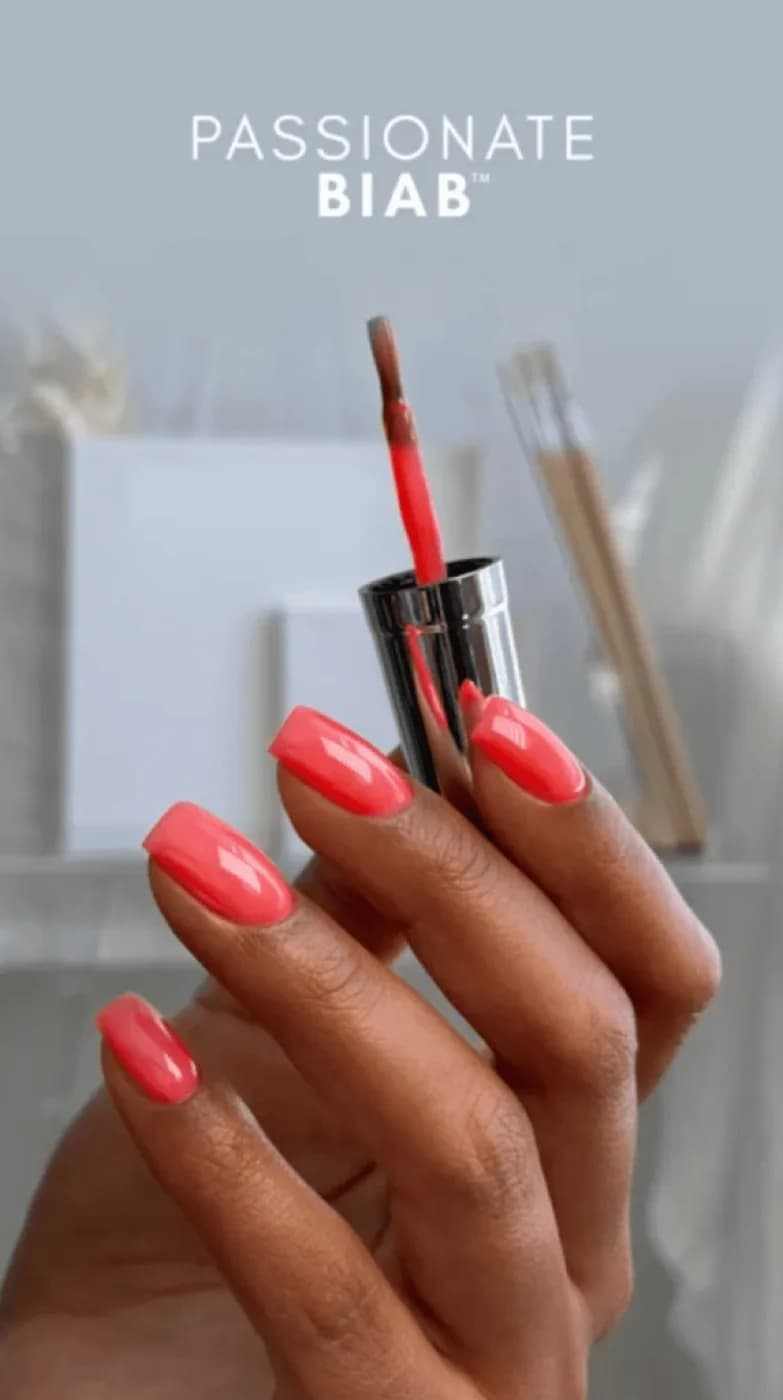 Manicure BIAB